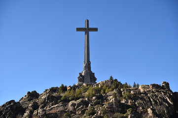 cruz de los caidos