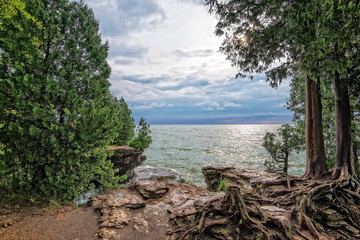 Fototapeta na wymiar Storm clouds on the lake