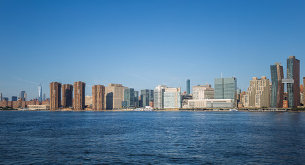 Fototapeta na wymiar View of New York City skyline from Brooklyn 