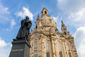 Fototapeta na wymiar Statue of Martin Luther in front of the Frauenkirche in Dresden, Germany