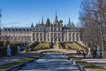 Obraz premium Fountain gardens and palace of San Ildefonso