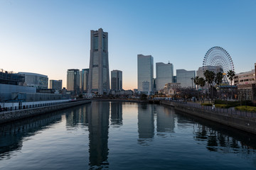 Fototapeta na wymiar 横浜の風景　日没前