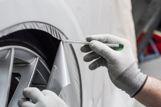profi foliert auto mit gl&auml;nzender folie car wrapping auto folierung