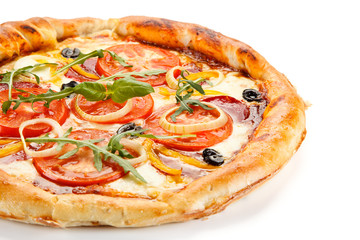 Pizza pepperoni with tomatoes and olives