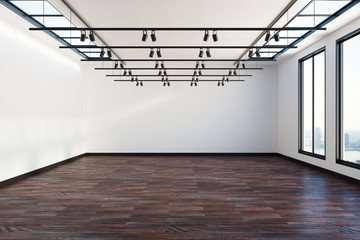 Gallery with clean wall