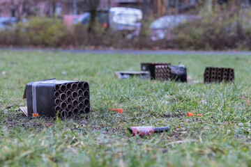 Müll Feuerwerk Böller abgebrannt Neujahr