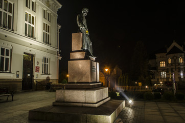 miasto nocą  © wedrownik52