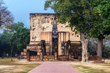 Fototapeta na wymiar Big Buddha Statue of Wat Sri Chum in world heritage site Sukhothai historical park