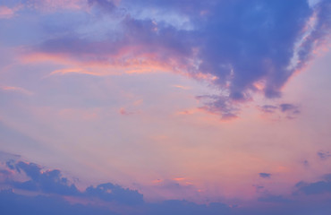 Obraz premium sunset sky with the light of the sun