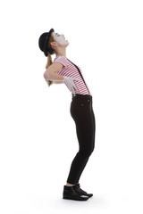 jeune fille mime maquillage blanc théâtre mimant mal de dos 