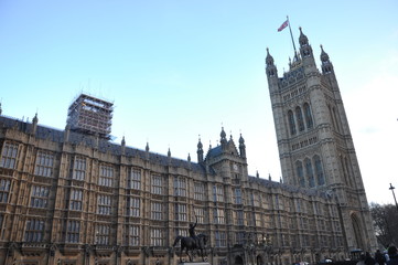 Fototapeta na wymiar big ben et la maison du parlement