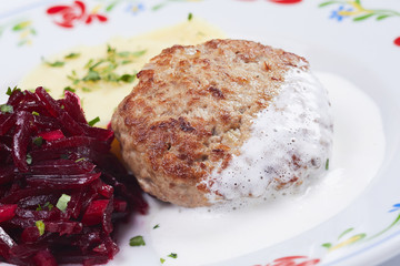 cutlet with mashed potato