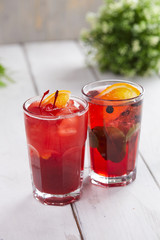 summer lemonade with berries