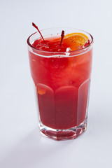 summer lemonade with berries