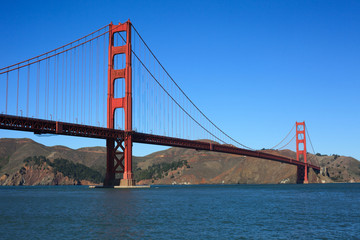 Fototapeta na wymiar Golden Gate Bridge Bay Foreground