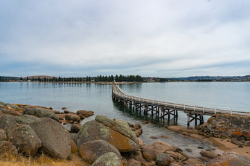 Obraz premium Long bridge, jetty to the island