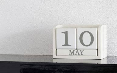 White block calendar present date 10 and month May