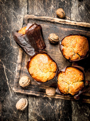 Fruit muffins with nuts.