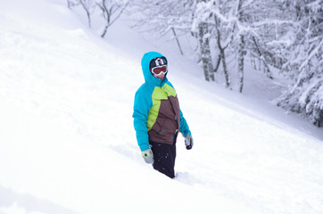 Fototapeta na wymiar snowboardeuse heureuse