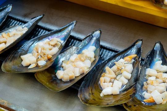 Cheese Butter Baked Atrina (Korean street food)