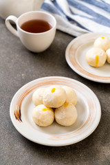Chinese pastry cake