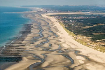 Vue aérienne de la Baie de Somme en France © Francois