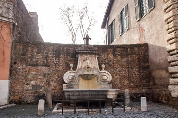 mascherone fountain