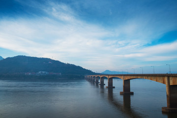 Fototapeta na wymiar Lao Nippon Bridge in the morning
