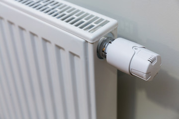 Heating radiator with allocators