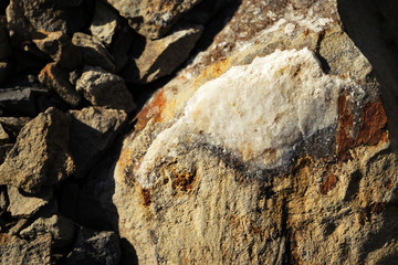 quartz rock on the rubbles