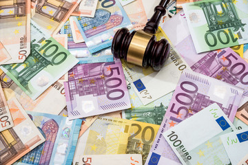 Judge hammer on euro bills