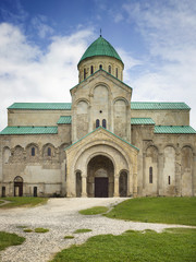 Fototapeta na wymiar facade of giant cathedral in Georgia