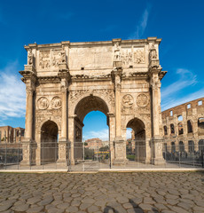 Fototapeta na wymiar Rome, Coliseum and constantine arch, Italy.