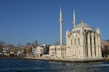 Fototapeta na wymiar Ortaköy Mosque