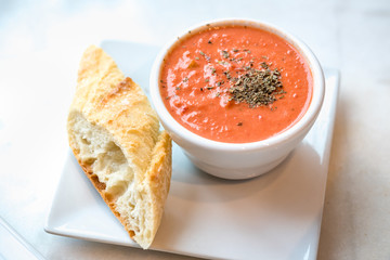 Tomato bisque soup