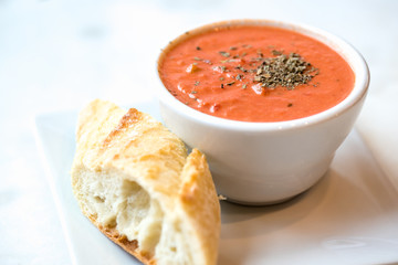 Tomato bisque soup - 187397946