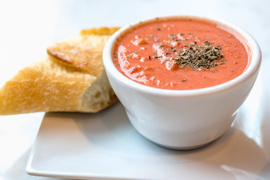 Tomato bisque soup