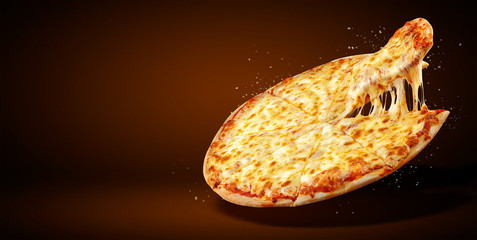 Koncepcja ulotki promocyjnej i plakatu do restauracji lub pizzerii, szablonu z pyszną pizzą z margaritą, serem mozzarella, pomidorami koktajlowymi i miejscem na tekst - 187403535