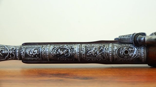 demonstration of the barrel of the musket with the bolt