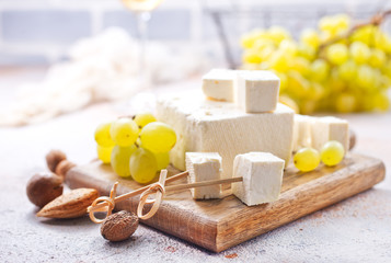 Fototapeta na wymiar wine and cheese
