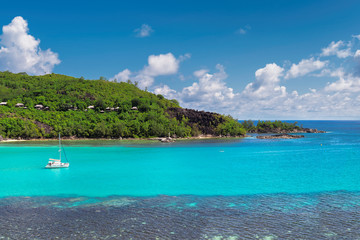 Fototapeta na wymiar Beautiful view on tropical island. 