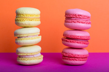 The many sweet colorful macaroons