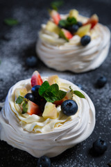 Pavlova cake with fresh berries