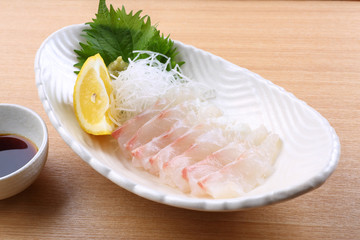 鯛の刺身