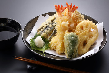 天ぷらの盛り合わせ