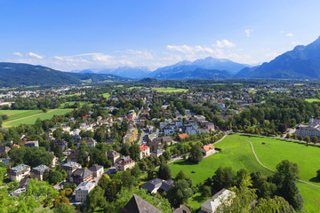 Fototapeta na wymiar Panorama of the historic city of Salzburg