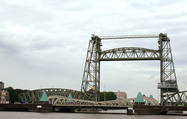 Obraz premium vertical-lift bridge 