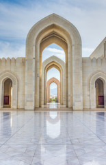Fototapeta na wymiar entrance to the Grand Mosque, Muscat, Oman