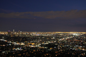 Fototapeta na wymiar Ausblick auf Los Angeles vom Griffith Observatory