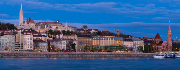 Matthias Church and Fisherman Bastion in nungarian light